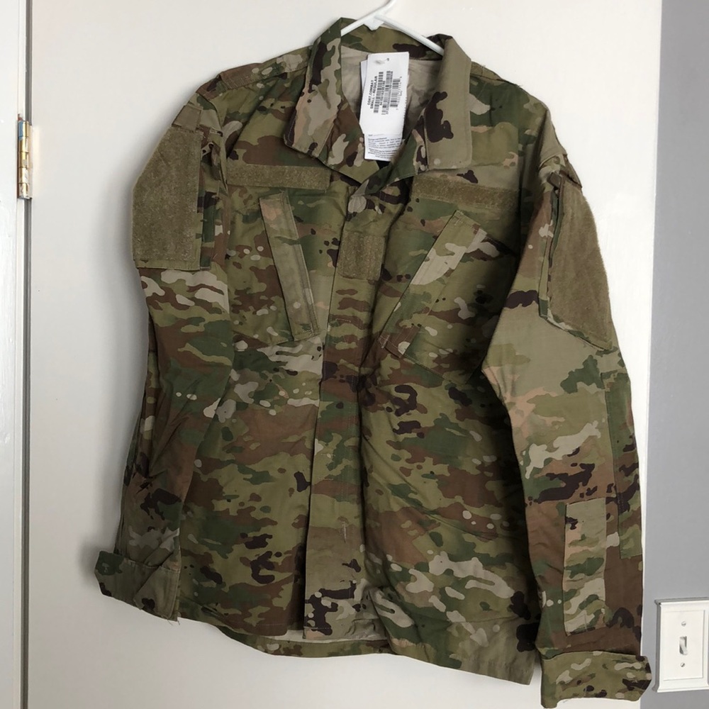 Nwt army ocp combat top. Small regular